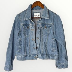 Between Us Denim Jean Jacket Cropped Shorter Fit Size Small Light to Medium Wash